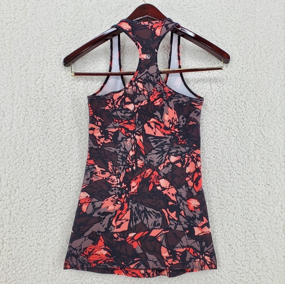 Lululemon Cool Racerback Abstract Floral Print Tank Top Shirt sz 6 Black Salmon - Picture 3 of 6